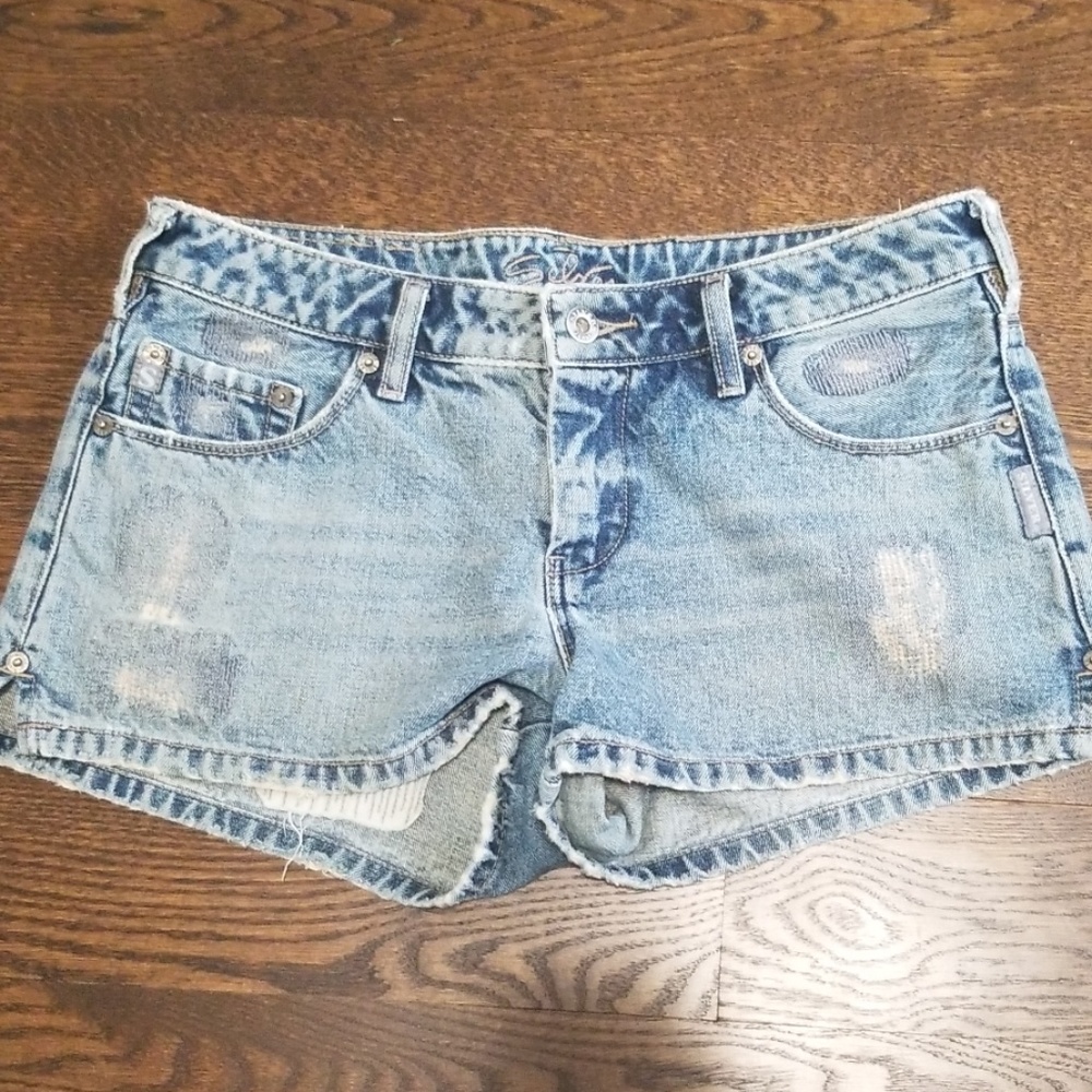 Silver jean shorts size 29